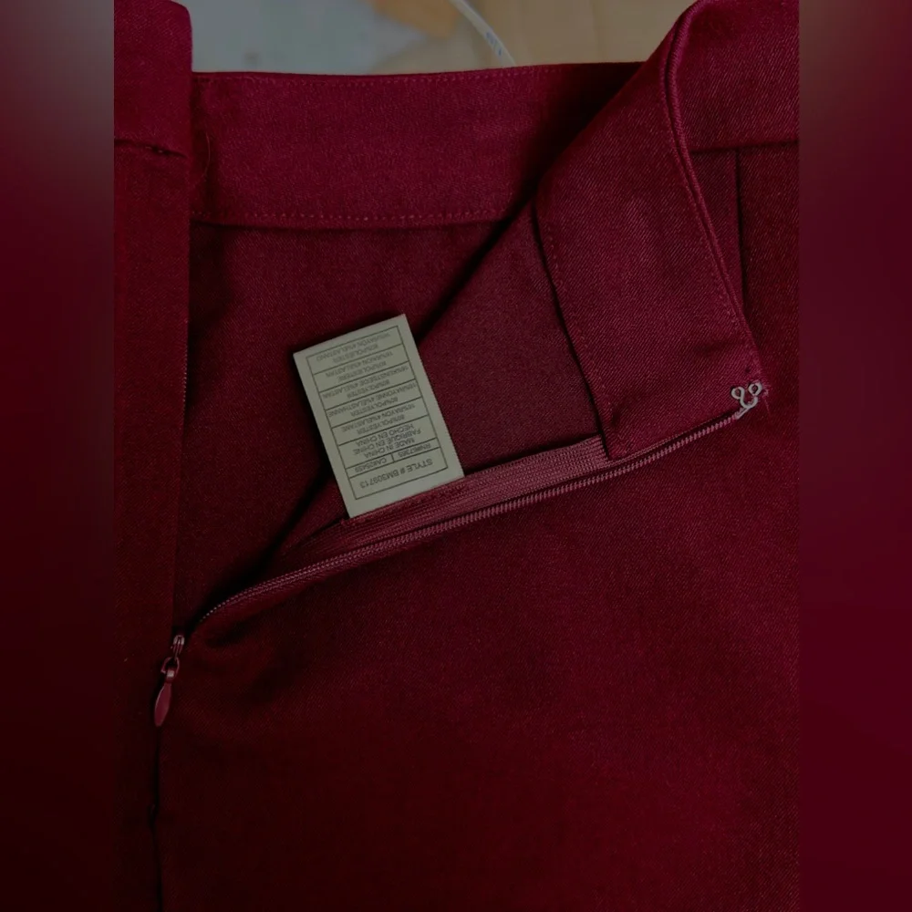 Steve Madden - Burgundy Cameron Miniskirt with off center side slit … - Picture 9 of 11
